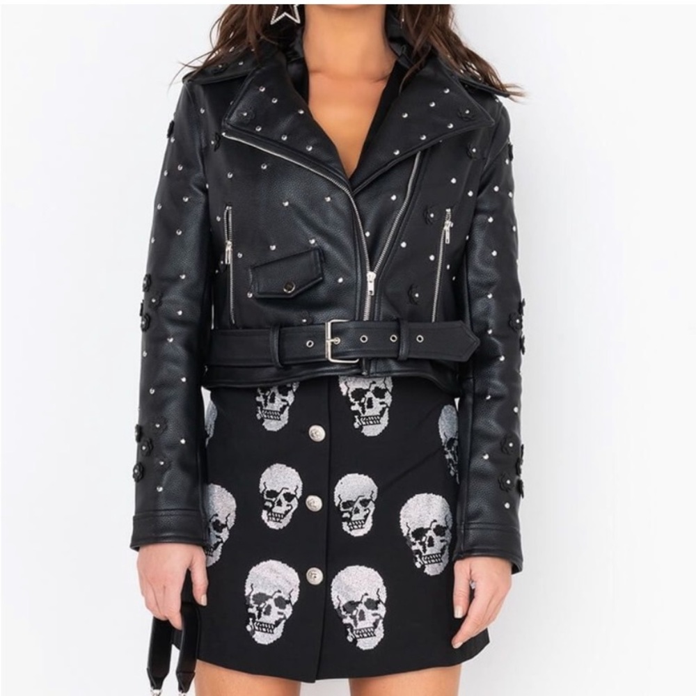 M 🔖 AZALEA WANG Ditsy Daisy Moto Studded Flower Faux Leather Biker Jacket Black